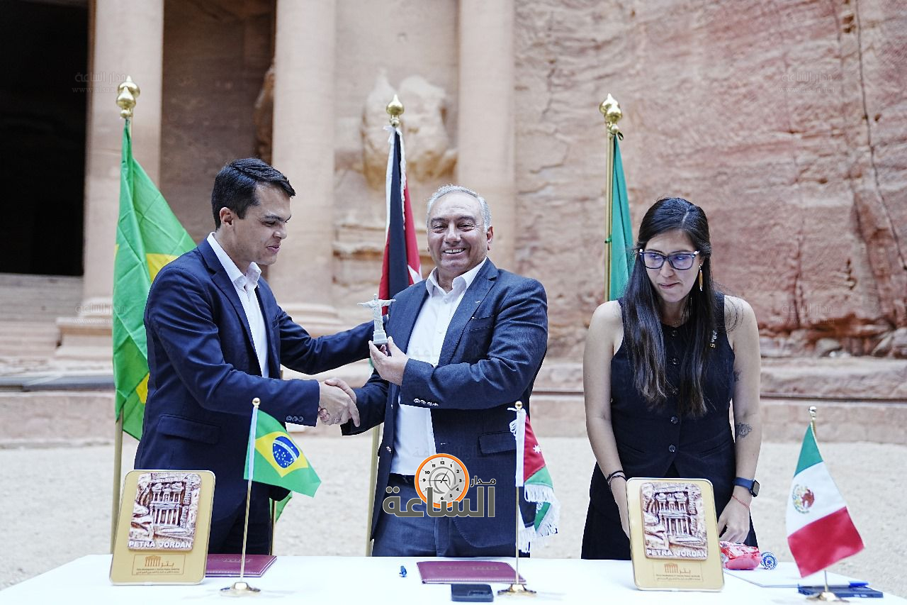 Madar Al-Saa Images 0.6413302380765071