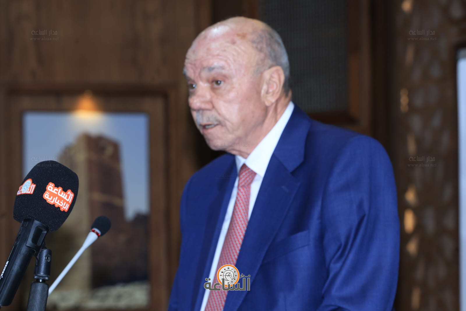 Madar Al-Saa Images 0.15724252488381374