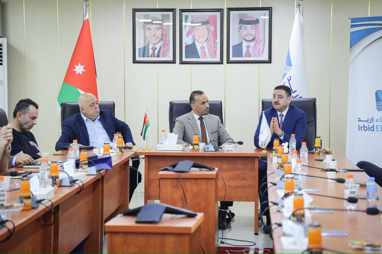 Madar Al-Saa Images 0.5642492260331624