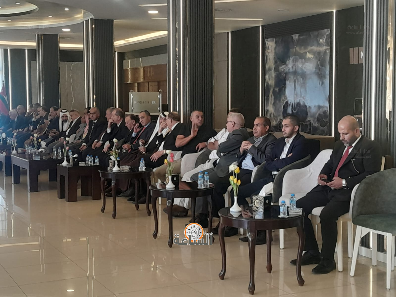 Madar Al-Saa Images 0.860298336474994