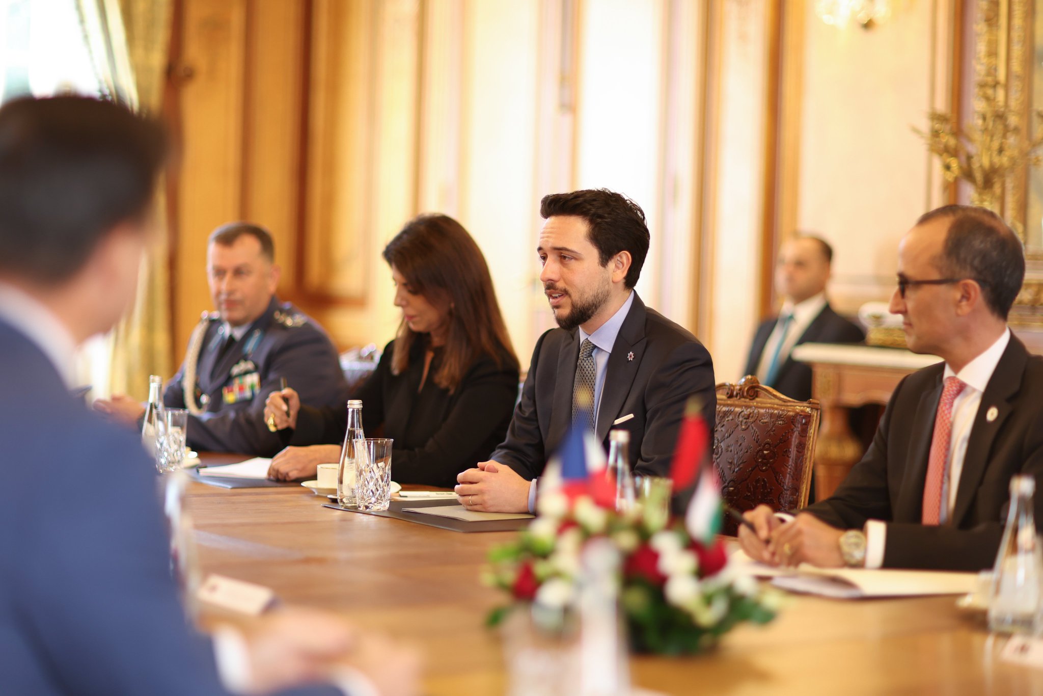 Madar Al-Saa Images 0.4483190942445119