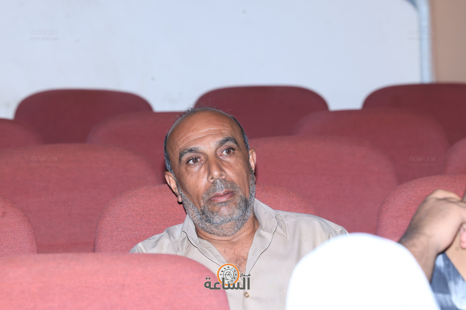 Madar Al-Saa Images 0.8715716168122585