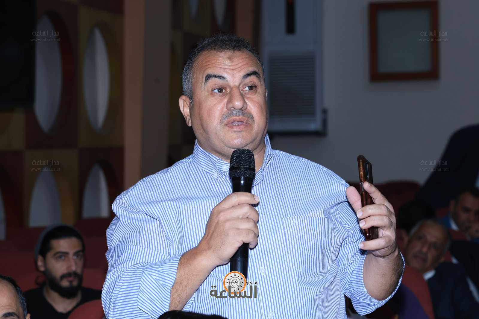 Madar Al-Saa Images 0.748414433881568