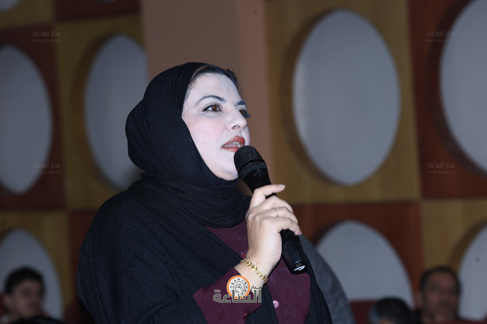 Madar Al-Saa Images 0.27189708844754845