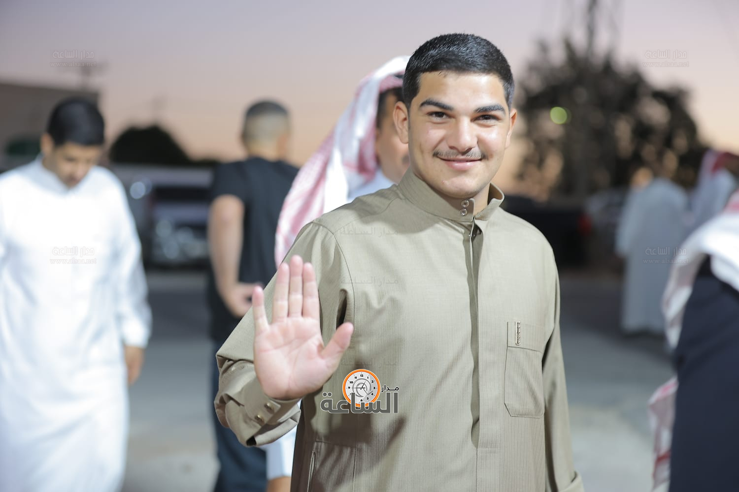 Madar Al-Saa Images 0.1924821579021313