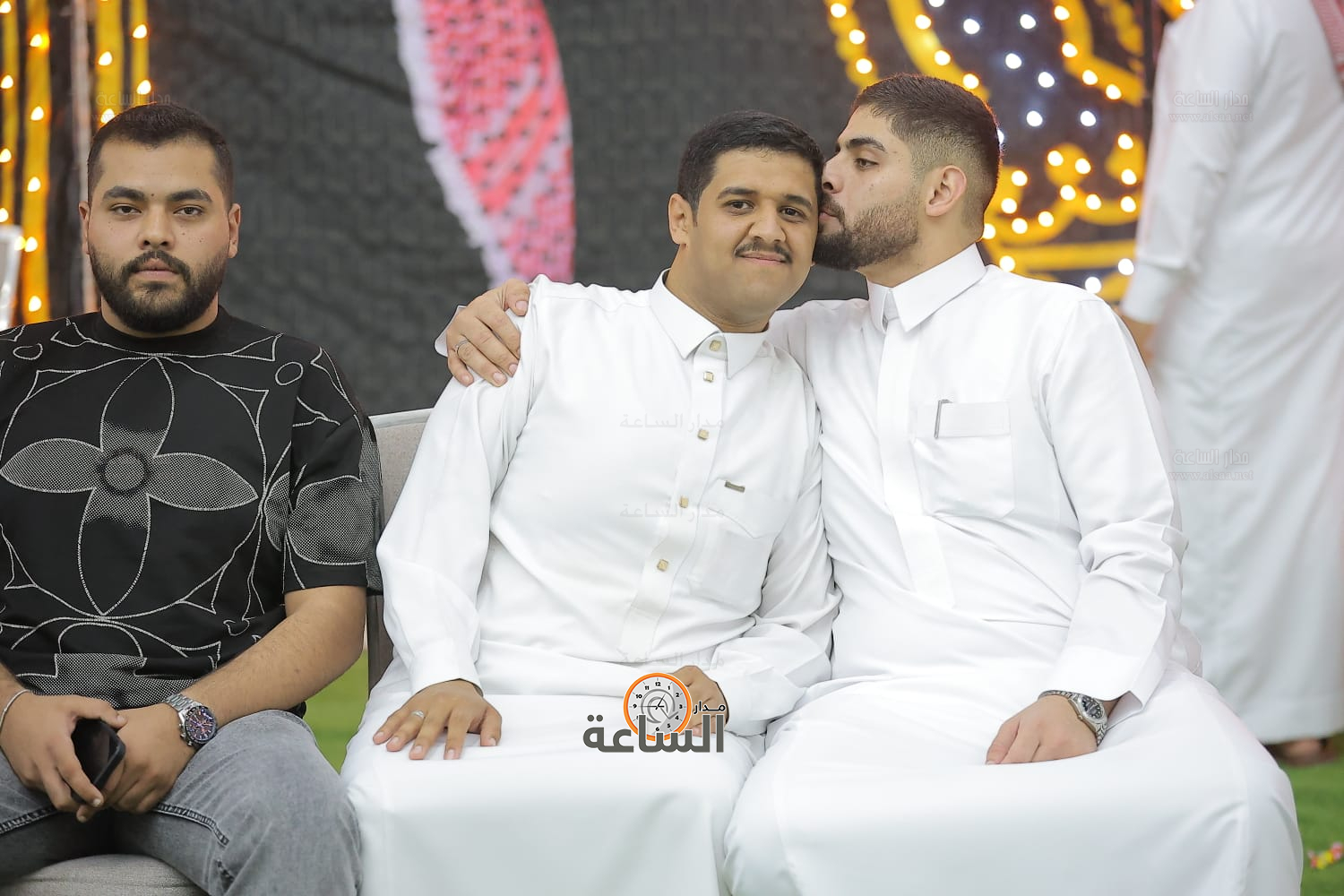 Madar Al-Saa Images 0.00789744323773367