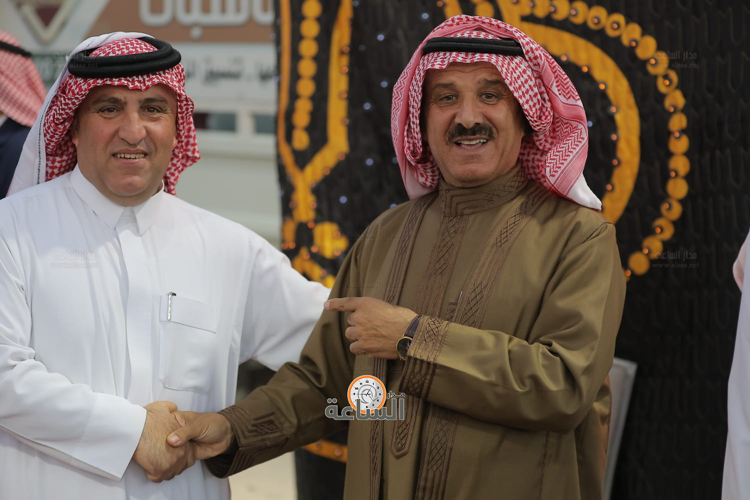 Madar Al-Saa Images 0.3246776230493126