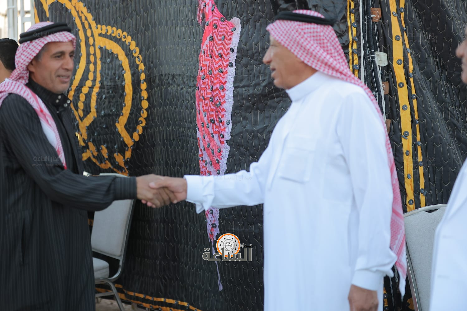 Madar Al-Saa Images 0.5226319451595166