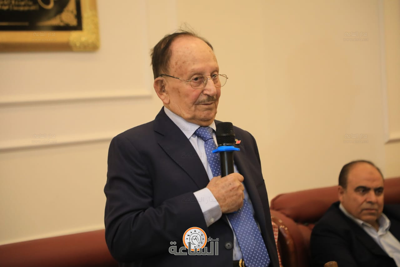 Madar Al-Saa Images 0.4269871850174147