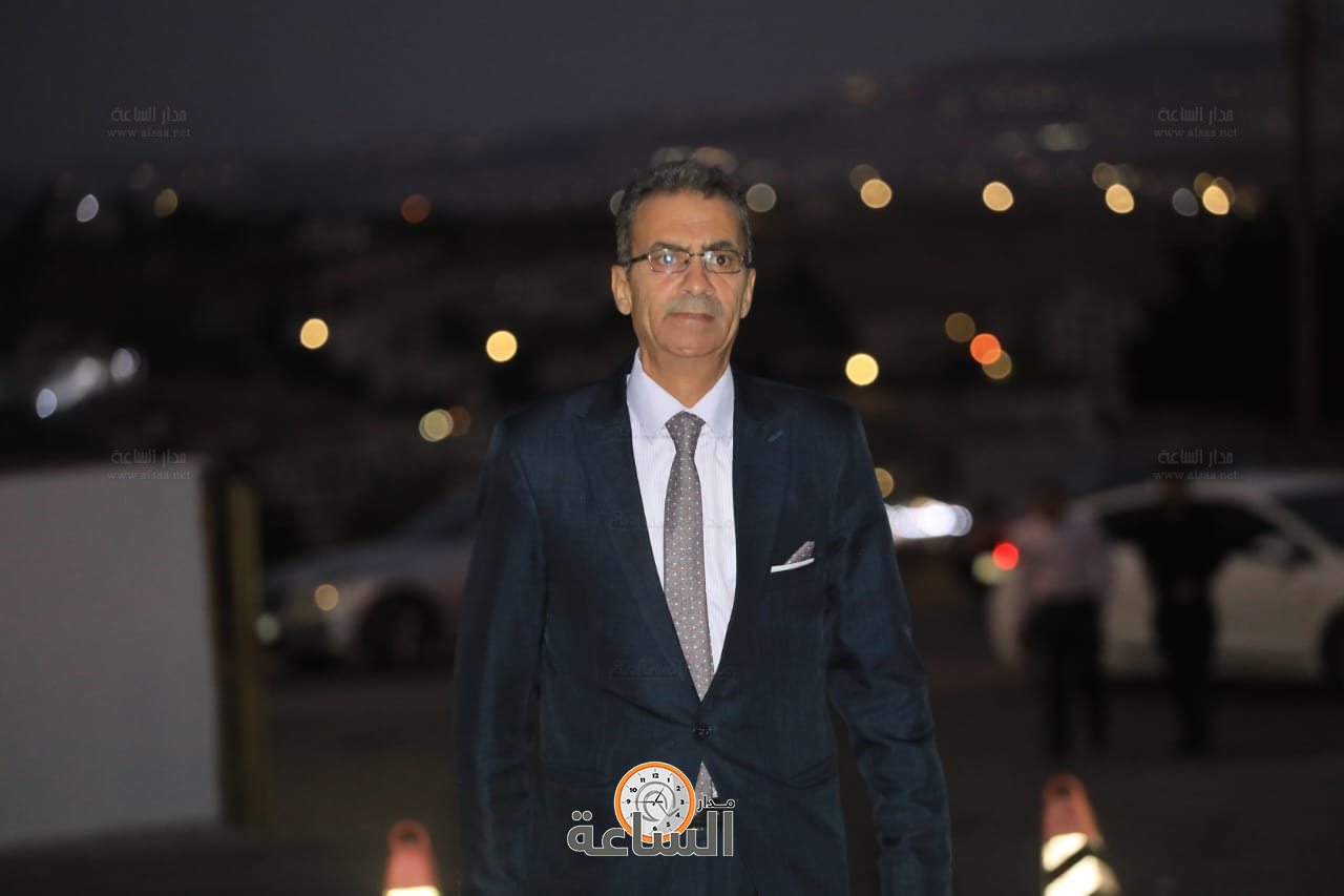 Madar Al-Saa Images 0.6165445380642264