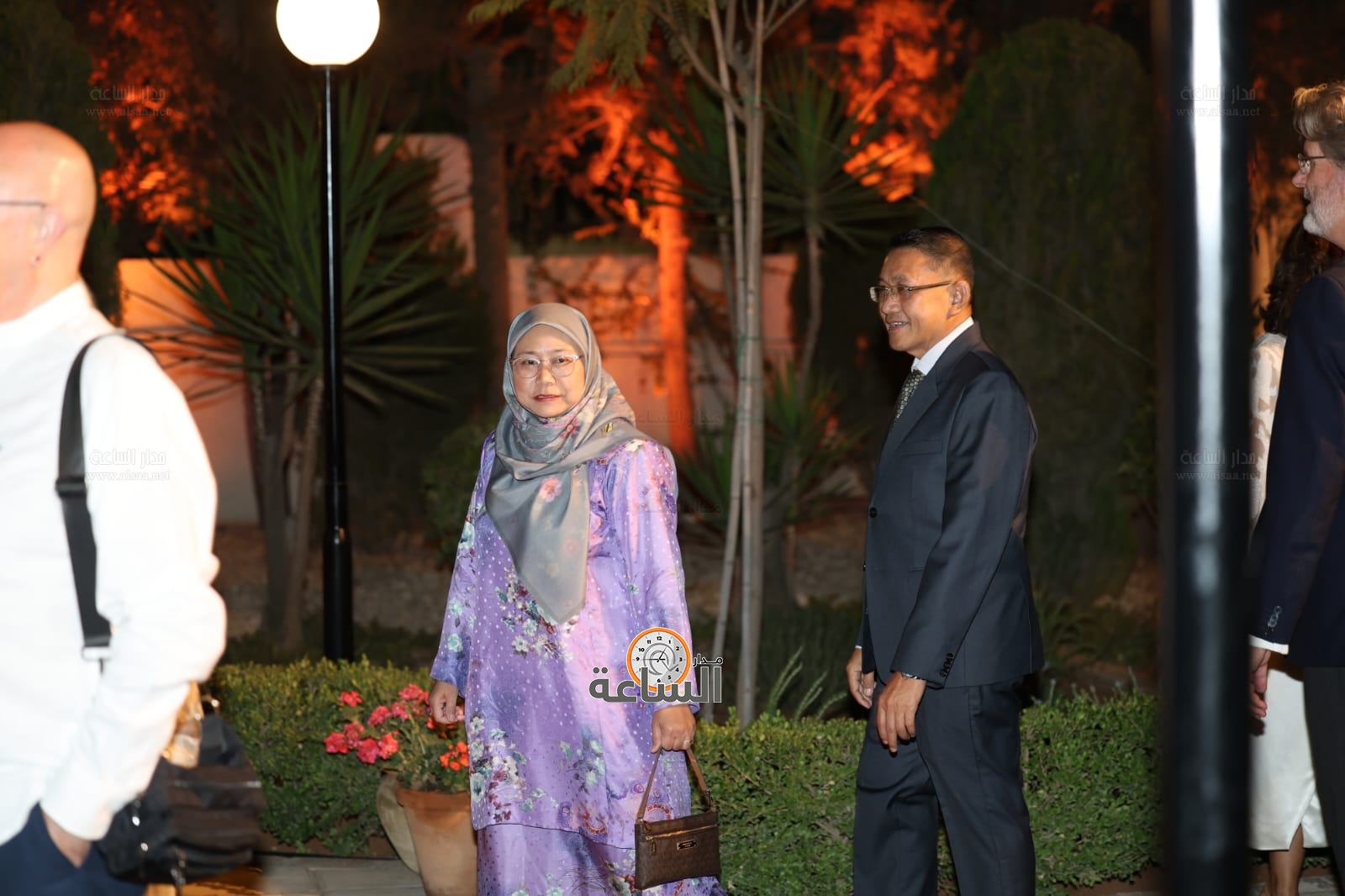 Madar Al-Saa Images 0.7849564364086995