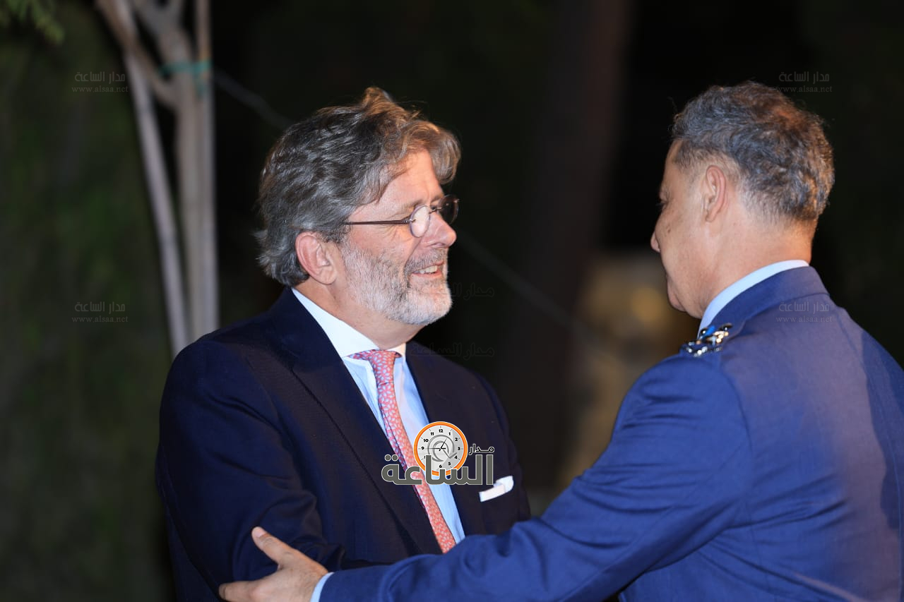 Madar Al-Saa Images 0.08222429723776015