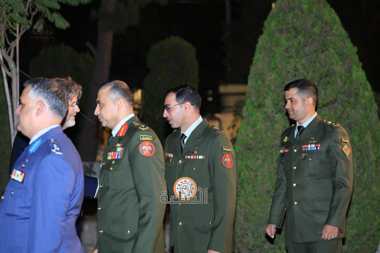 Madar Al-Saa Images 0.8246318982696476