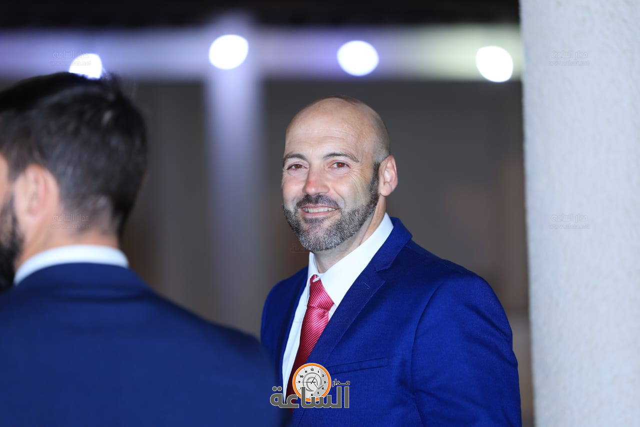 Madar Al-Saa Images 0.6851800575926074