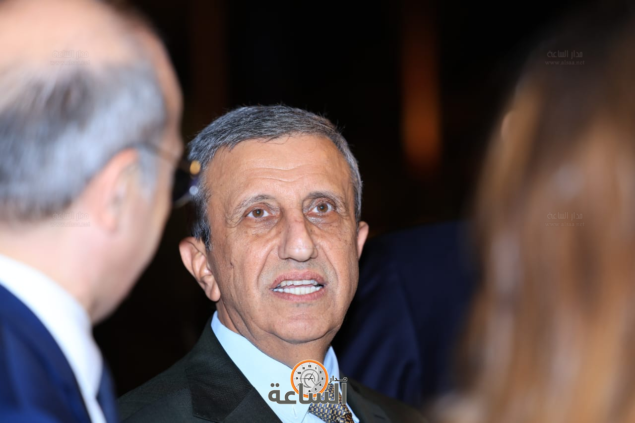 Madar Al-Saa Images 0.1208487243344829