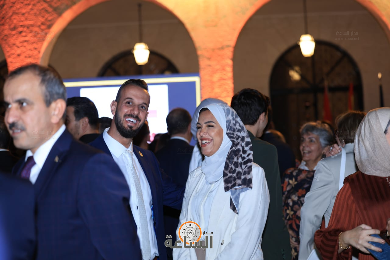 Madar Al-Saa Images 0.4034352820009278