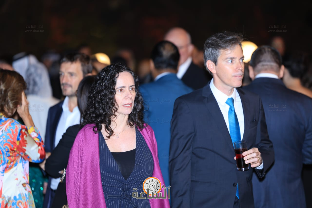 Madar Al-Saa Images 0.9107614043792561