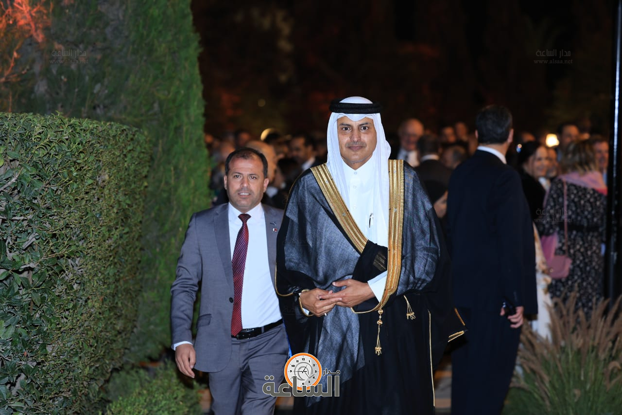 Madar Al-Saa Images 0.3605371435365744