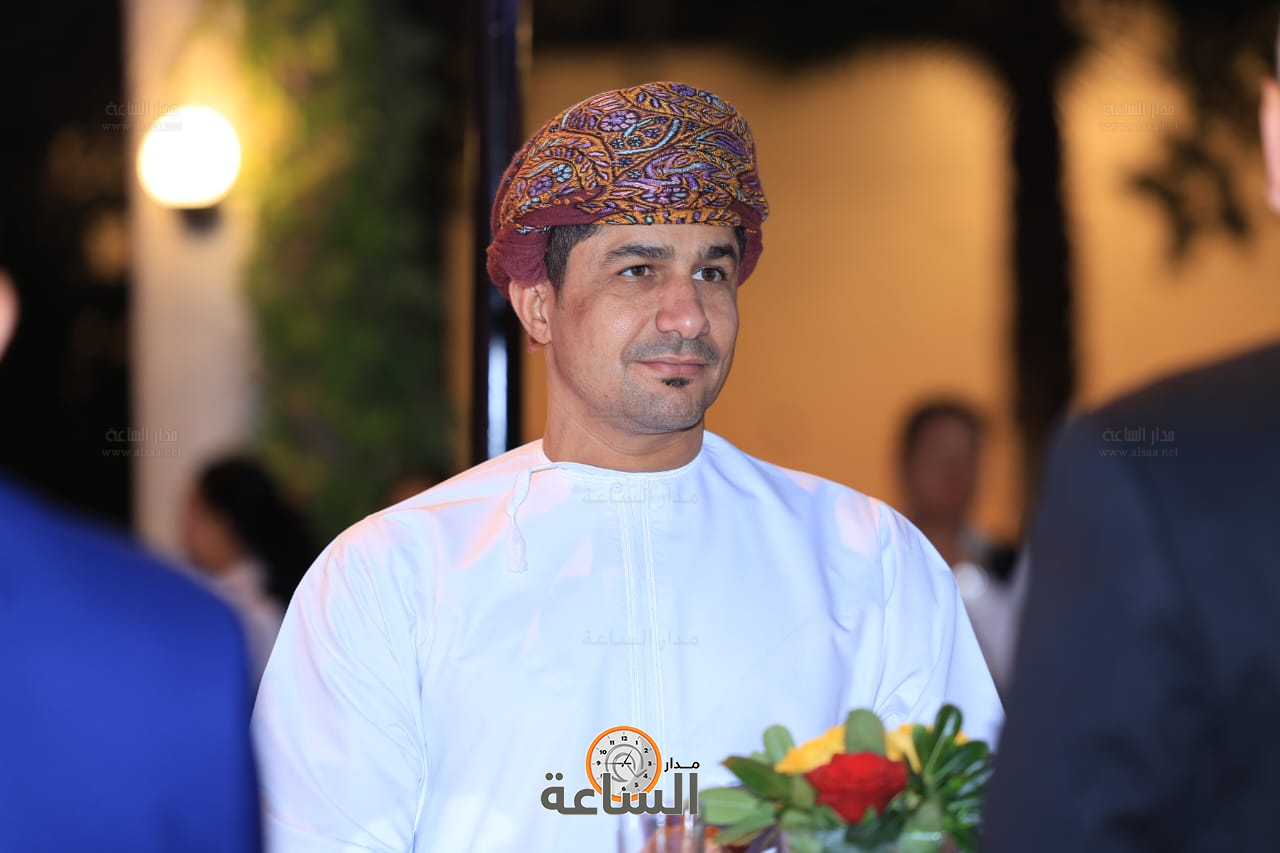 Madar Al-Saa Images 0.991014423111256