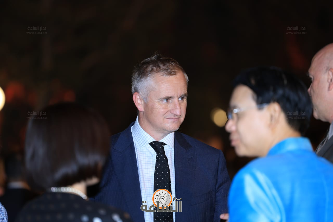 Madar Al-Saa Images 0.15846269355318332