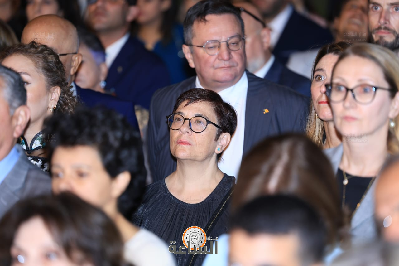 Madar Al-Saa Images 0.9521629568991125