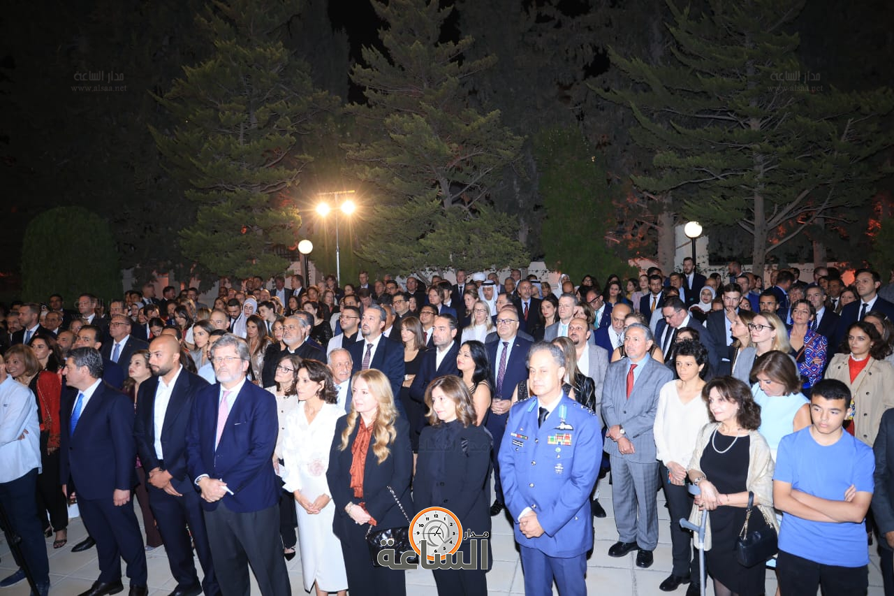 Madar Al-Saa Images 0.016672436106162425