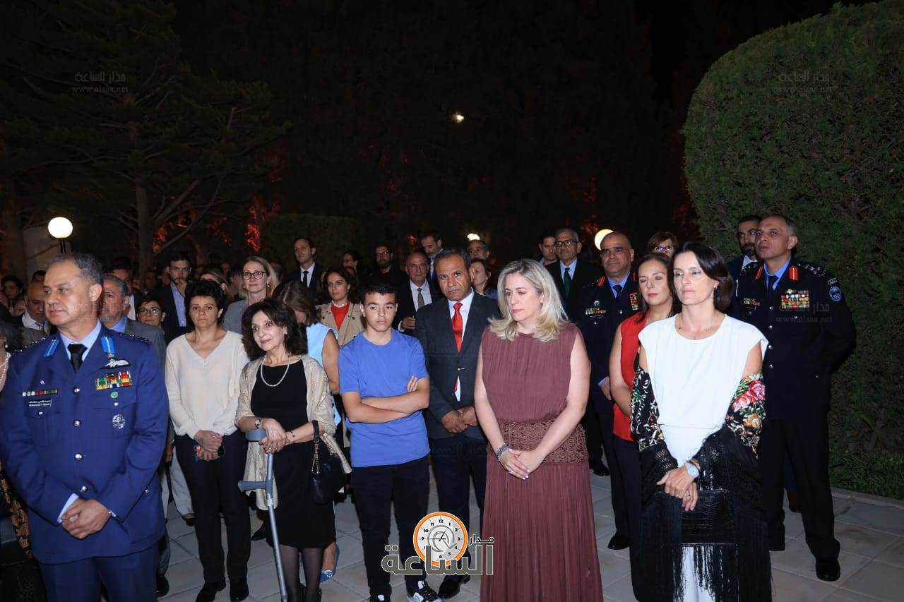 Madar Al-Saa Images 0.2659920570054791