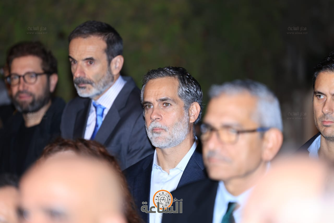 Madar Al-Saa Images 0.47660431025321337