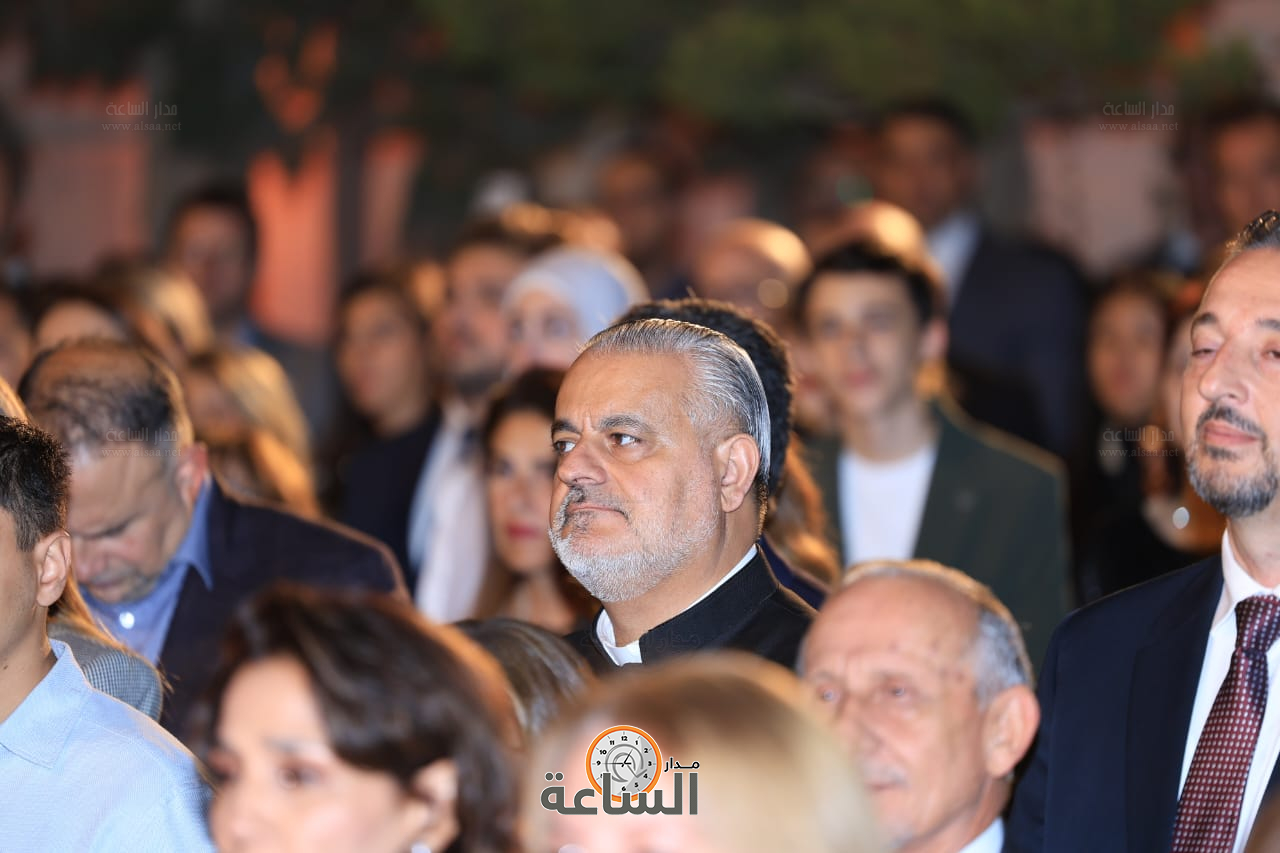 Madar Al-Saa Images 0.40130365878137275