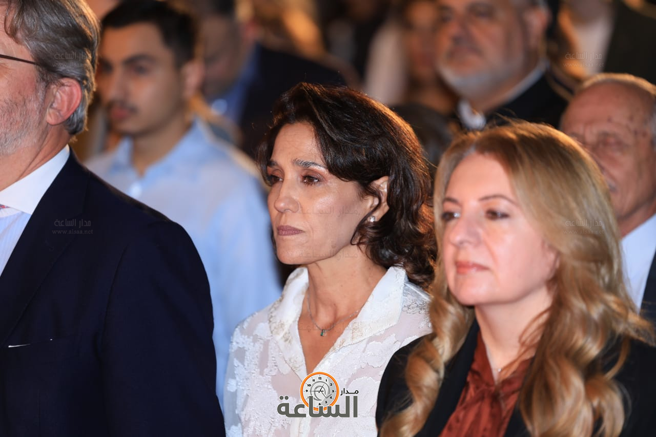 Madar Al-Saa Images 0.5461140563022071