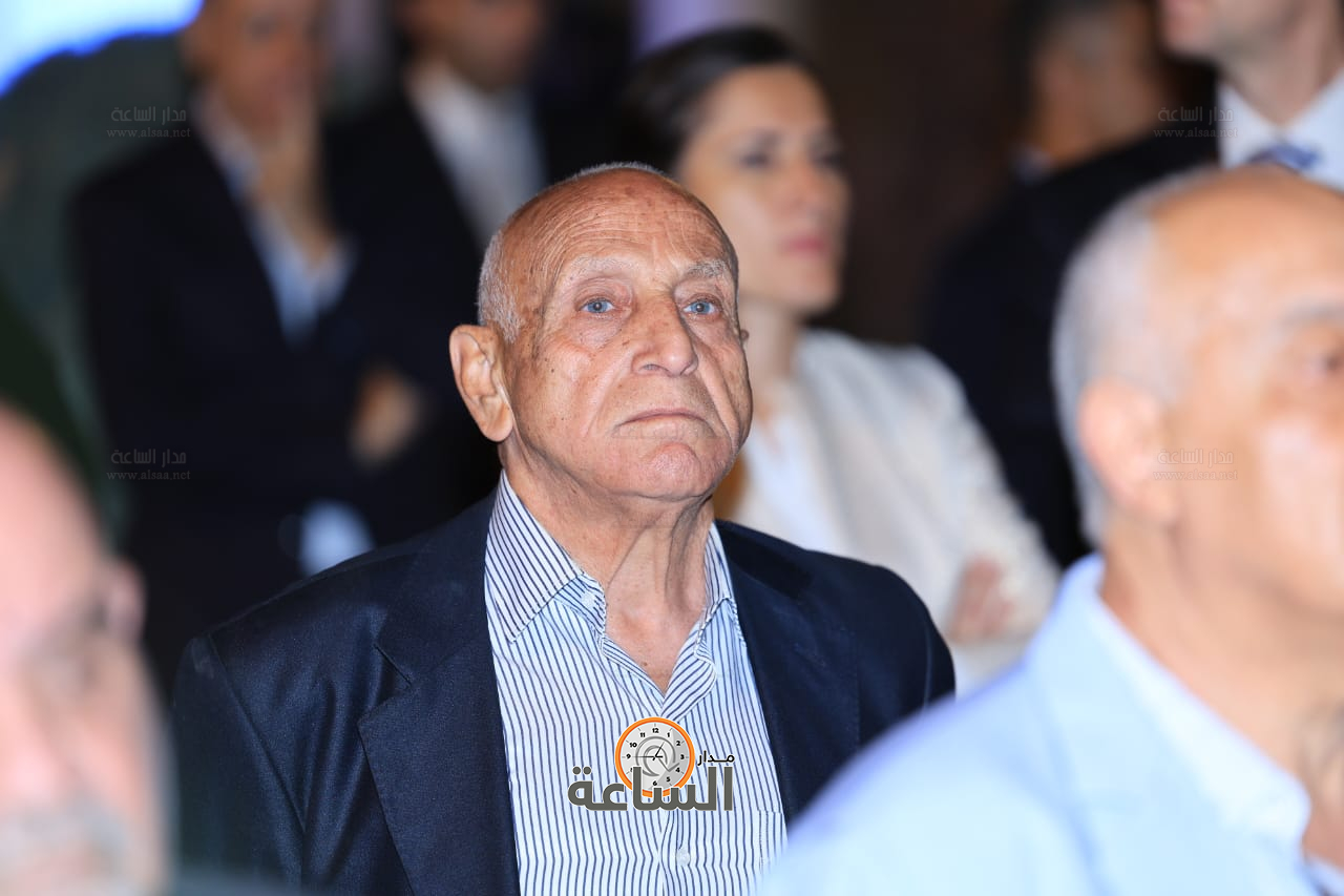 Madar Al-Saa Images 0.11626579355933864