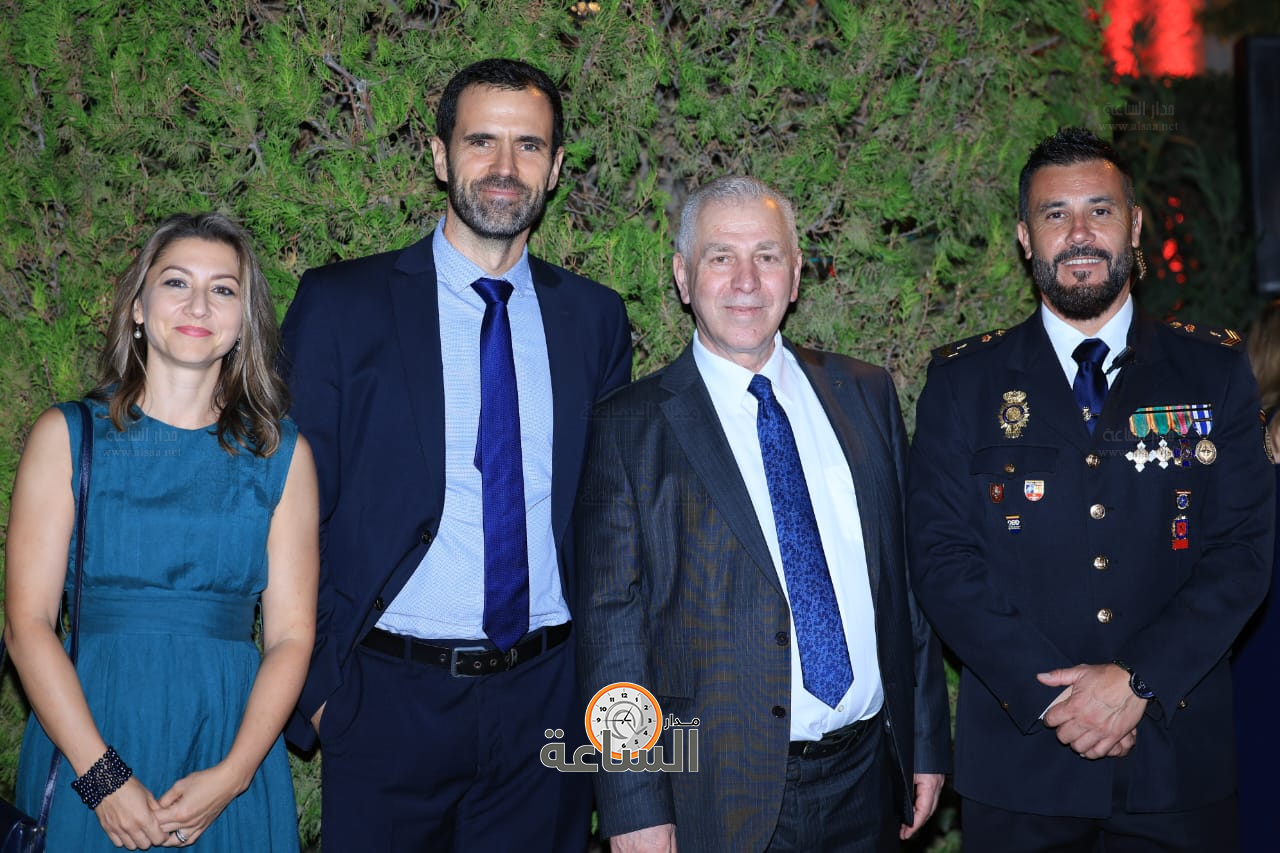 Madar Al-Saa Images 0.700774327001899