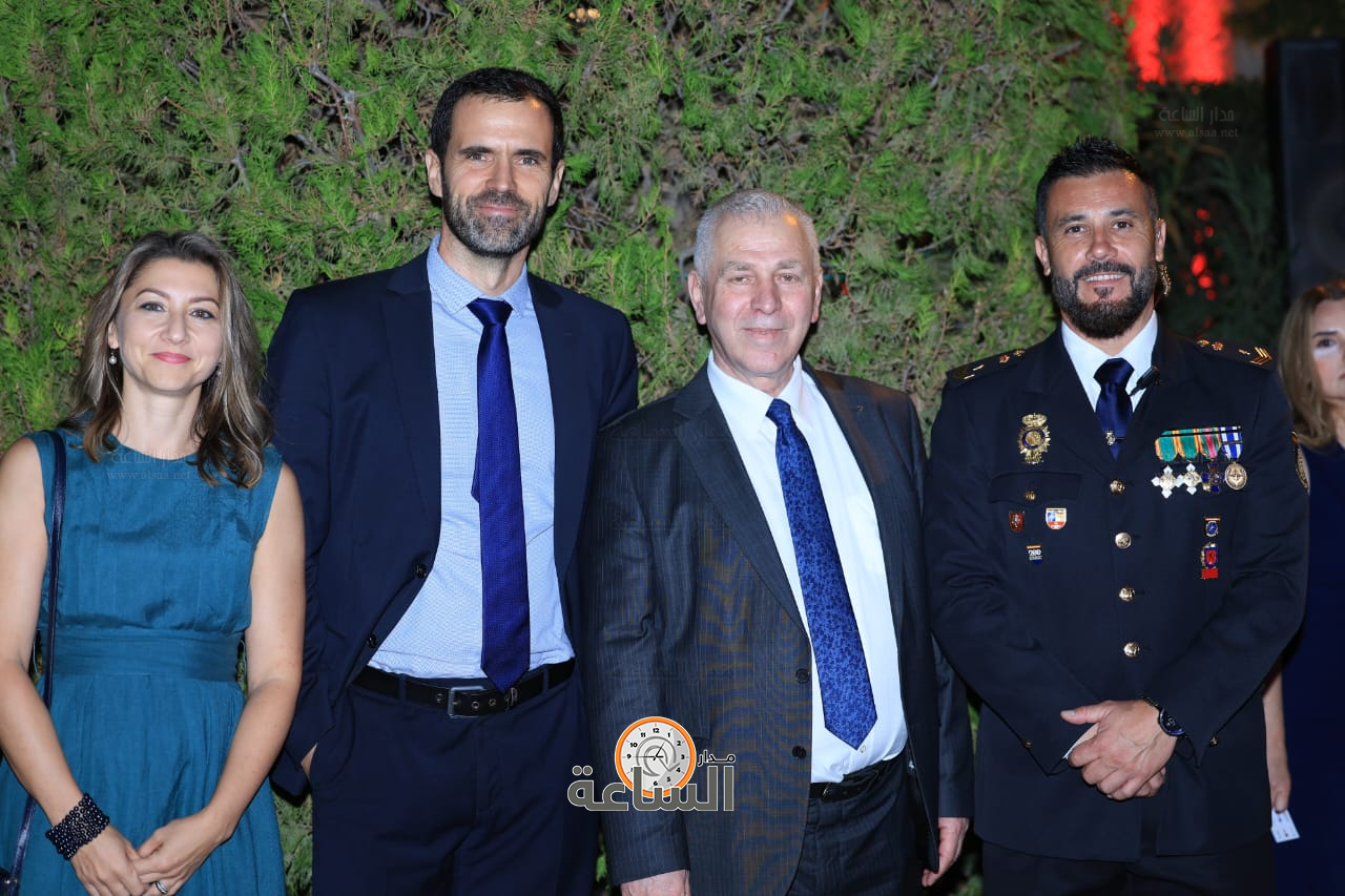 Madar Al-Saa Images 0.5609889599200061