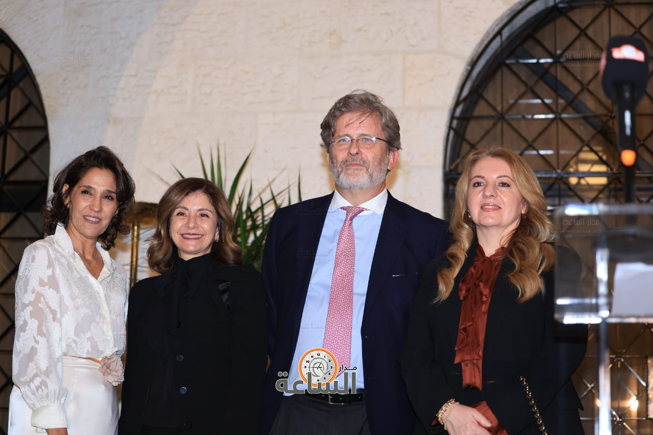 Madar Al-Saa Images 0.7075916339578657