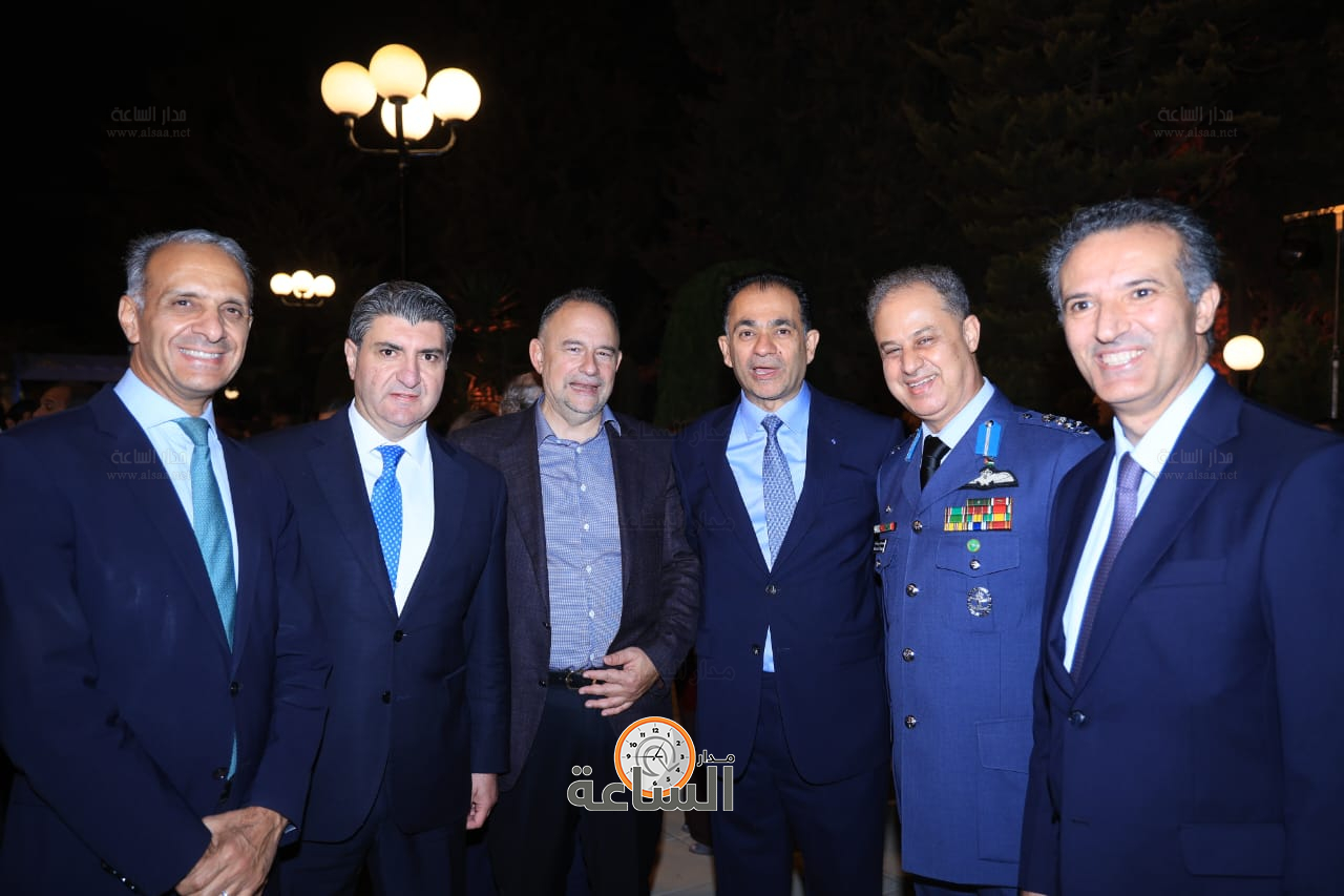 Madar Al-Saa Images 0.8689232630024717