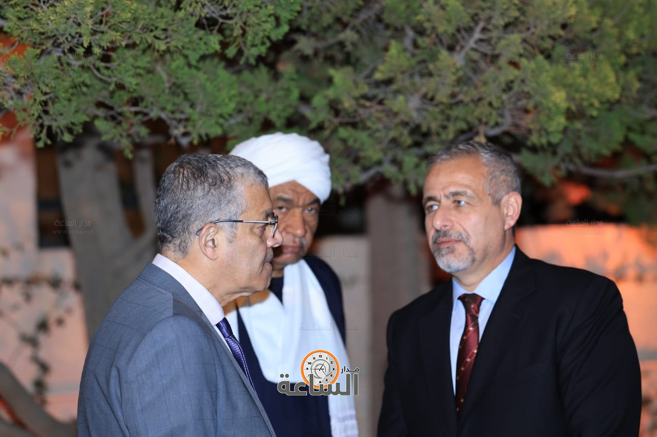 Madar Al-Saa Images 0.7931380869905776