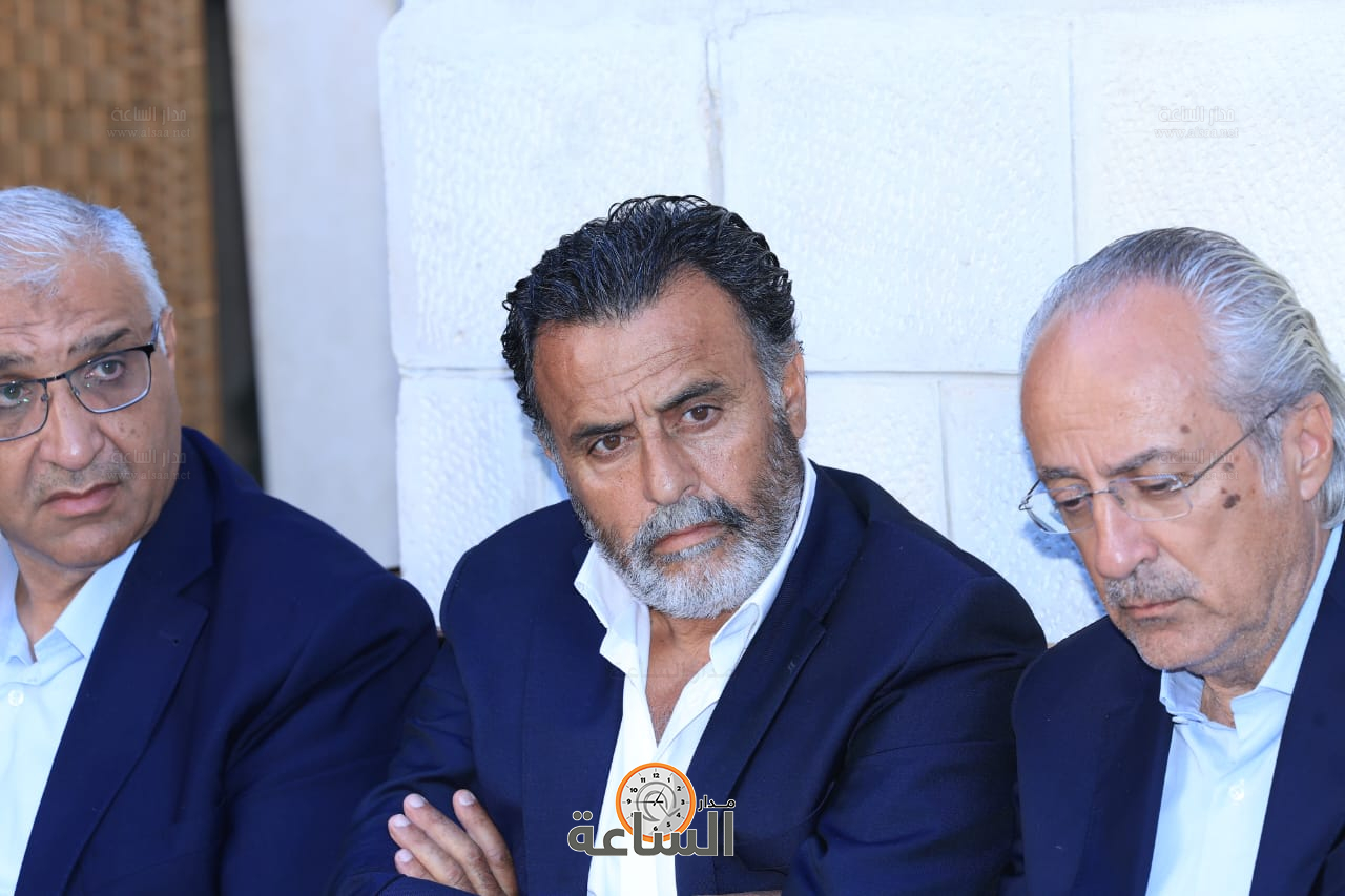 Madar Al-Saa Images 0.4164254294604993