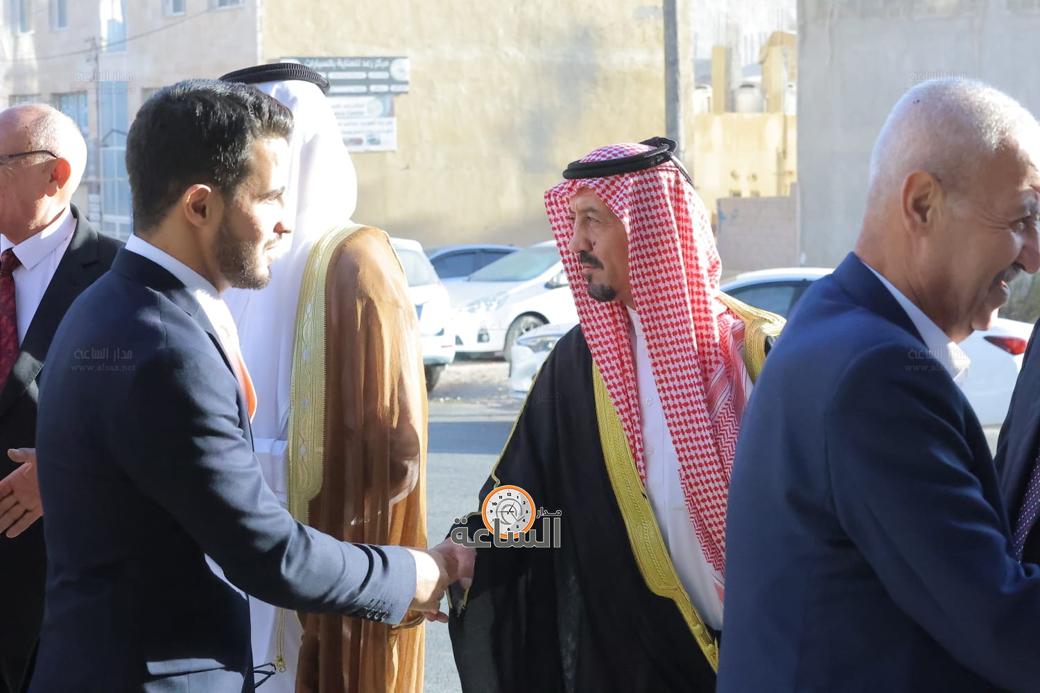 Madar Al-Saa Images 0.7333022244419235