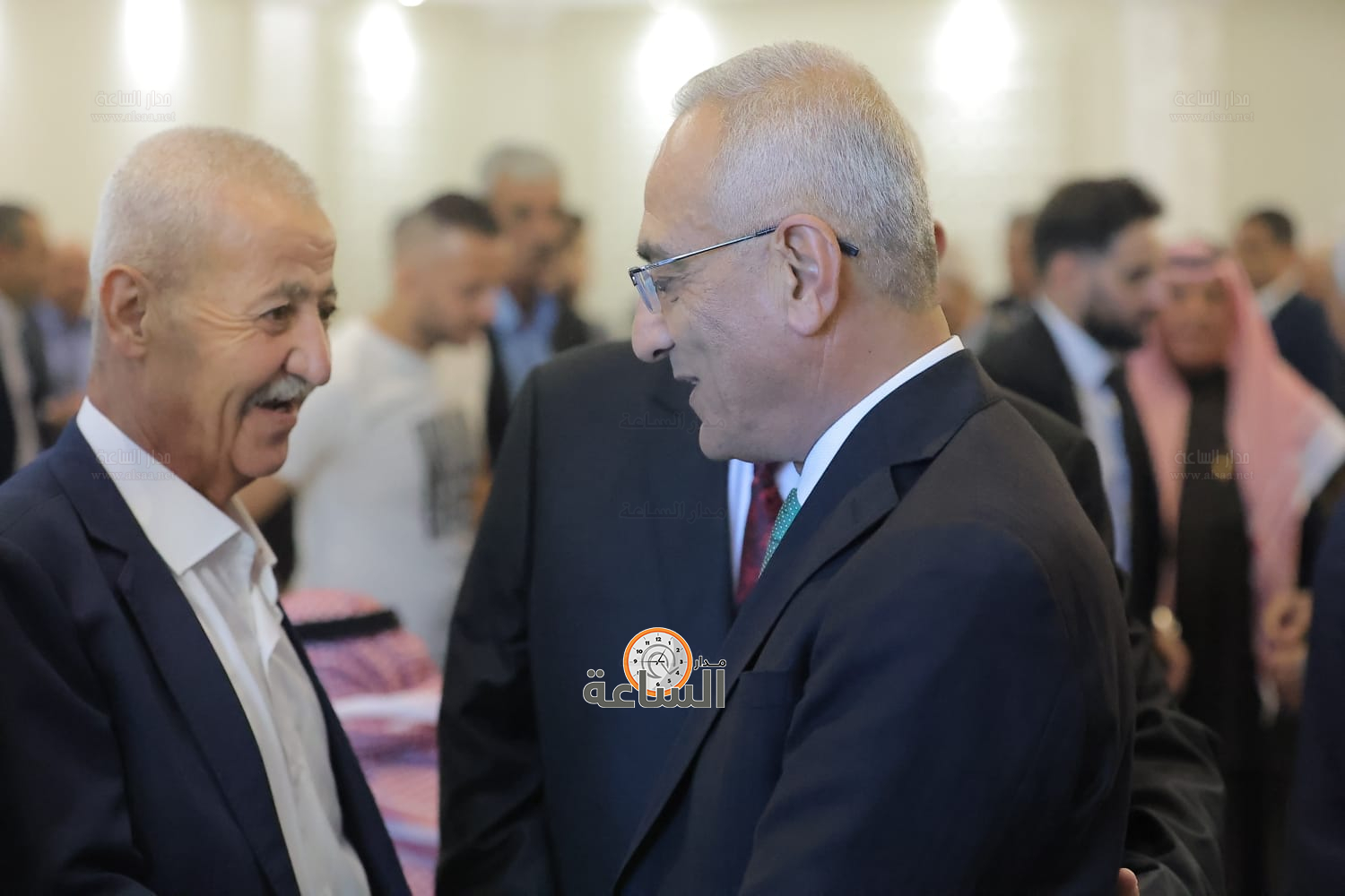 Madar Al-Saa Images 0.3327597597385322