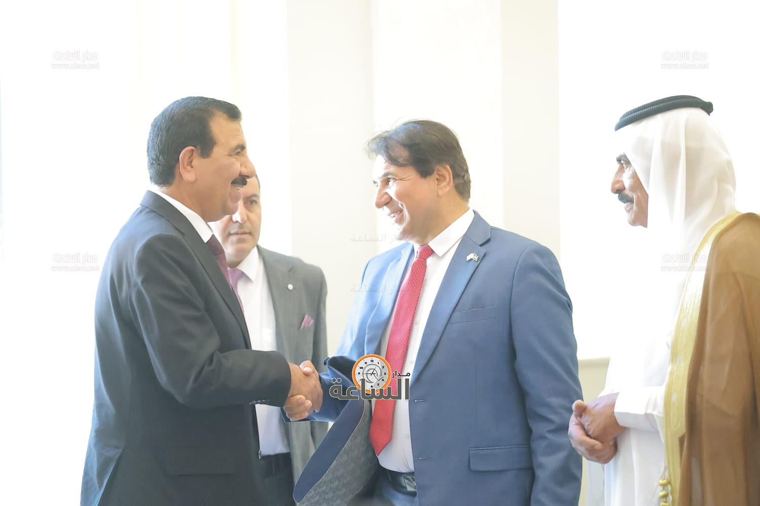 Madar Al-Saa Images 0.3466789009401693