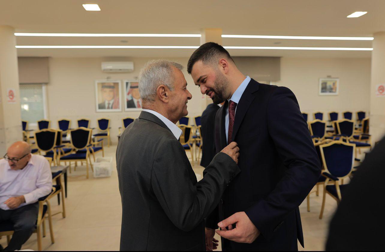 Madar Al-Saa Images 0.9659608099456362