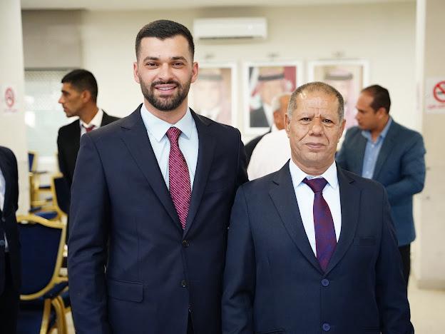 Madar Al-Saa Images 0.9333865651784728