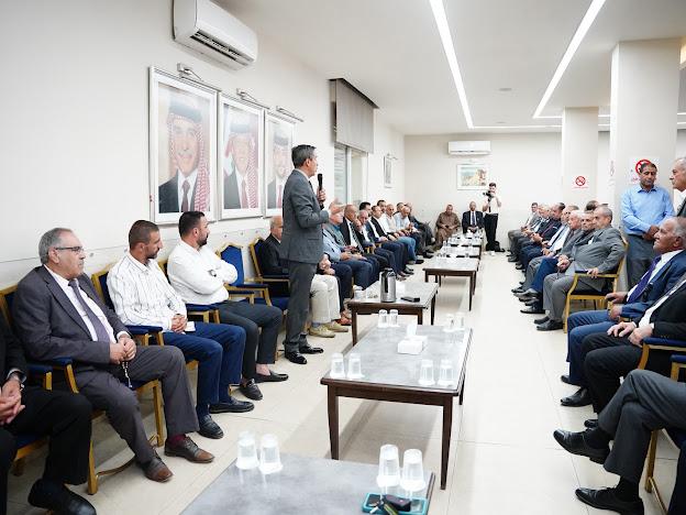 Madar Al-Saa Images 0.6757175370829435