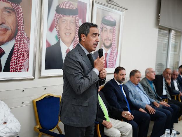 Madar Al-Saa Images 0.21826546433166572