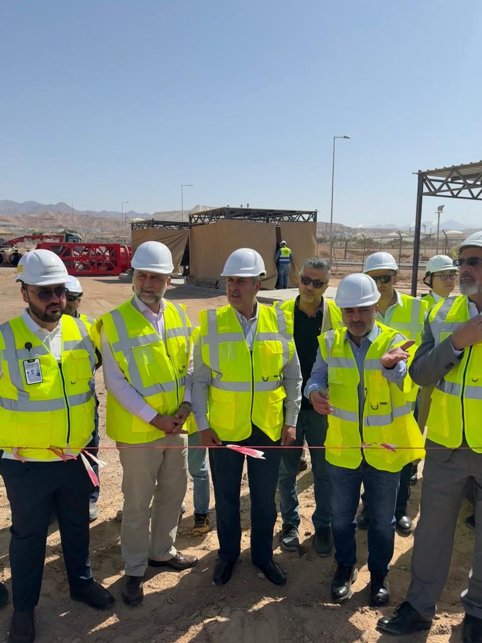 Madar Al-Saa Images 0.2358492712468938