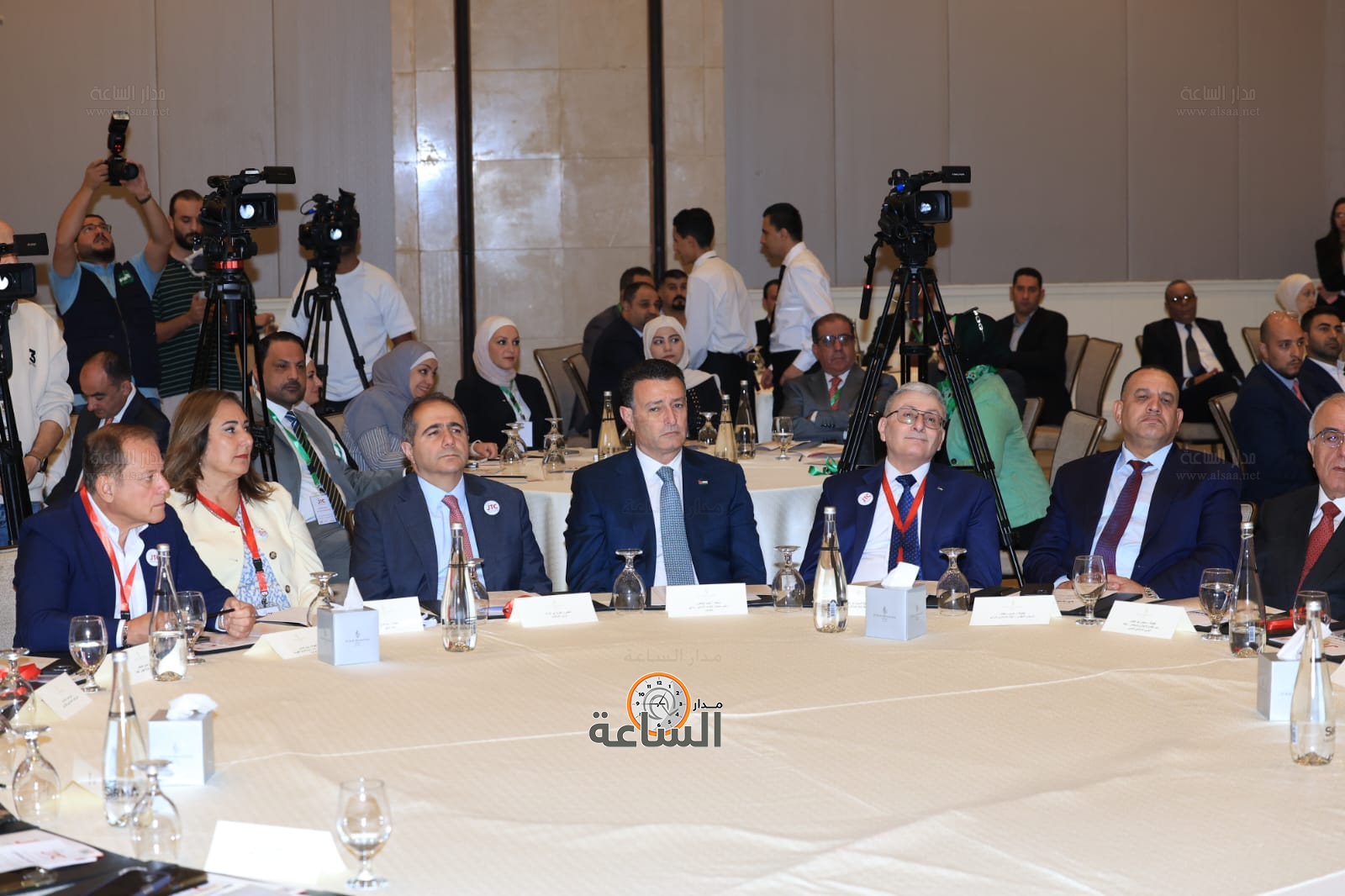 Madar Al-Saa Images 0.052523916121597236