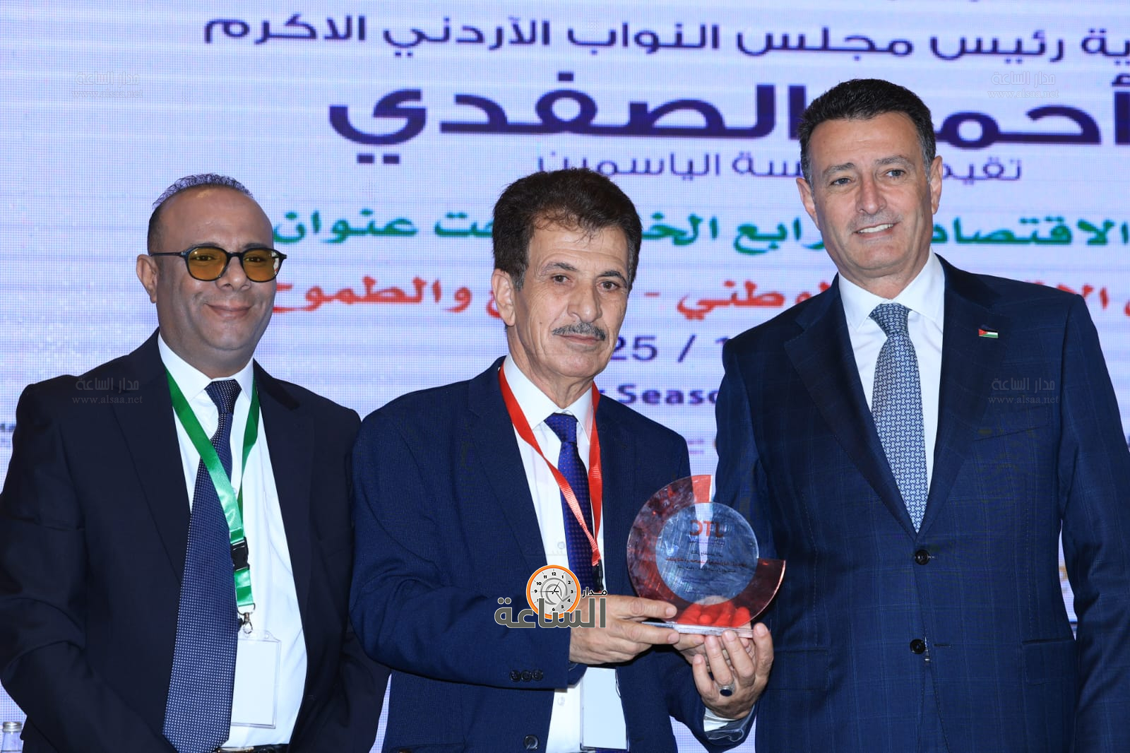 Madar Al-Saa Images 0.028056651967931723