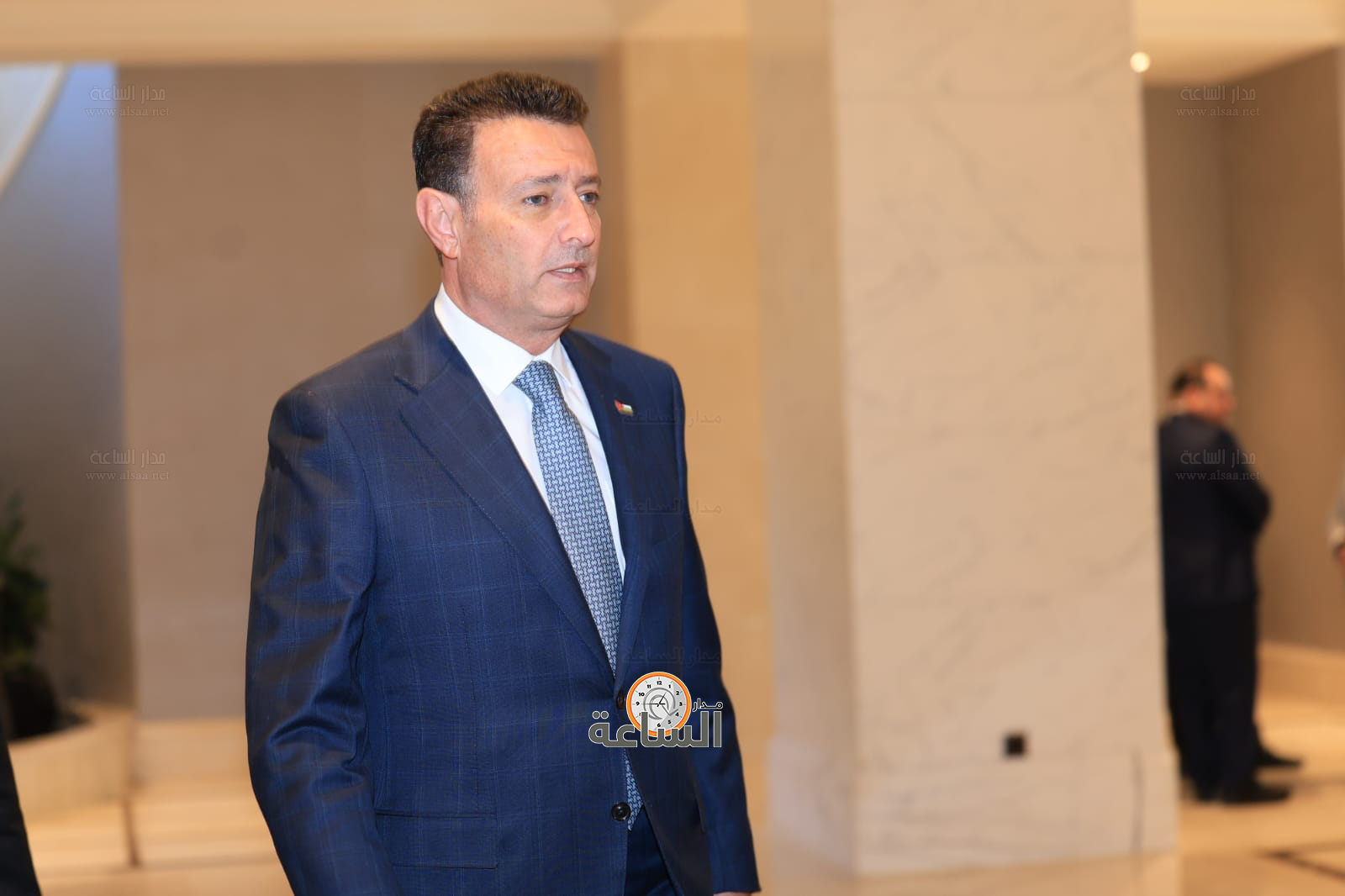 Madar Al-Saa Images 0.01776057563011879