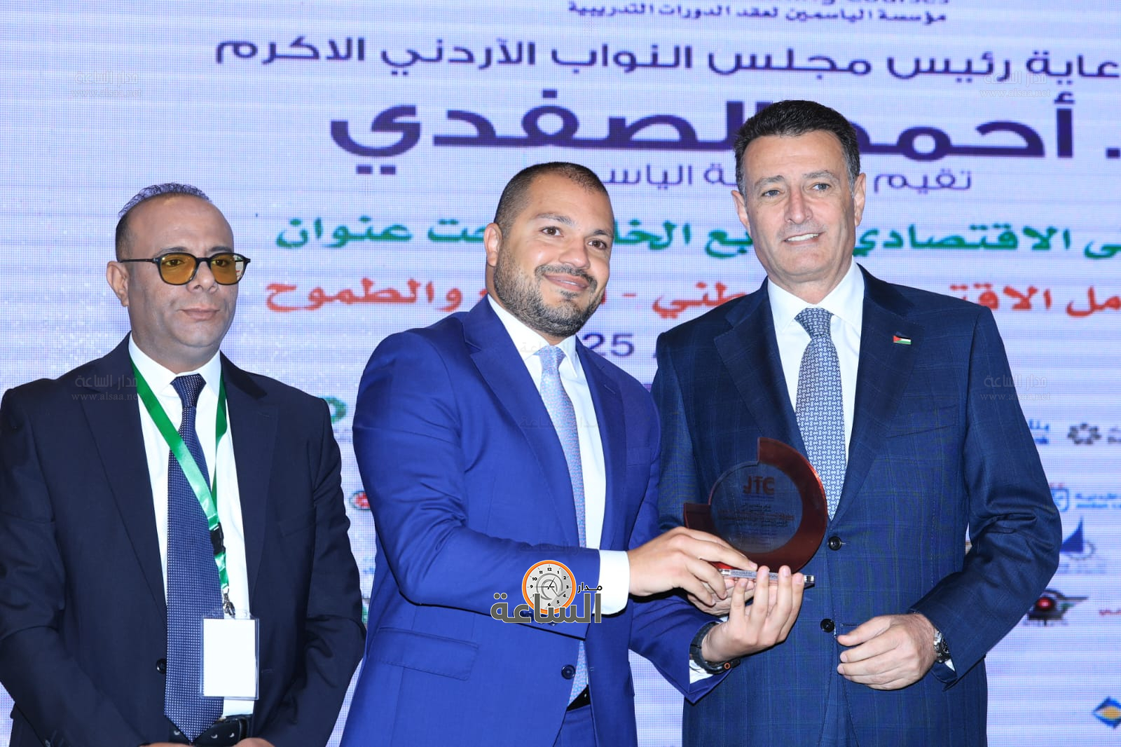 Madar Al-Saa Images 0.9304113802193741