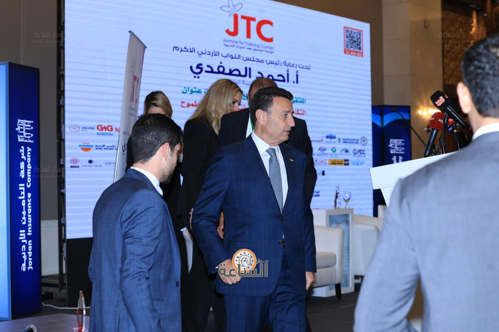 Madar Al-Saa Images 0.5944055364943867